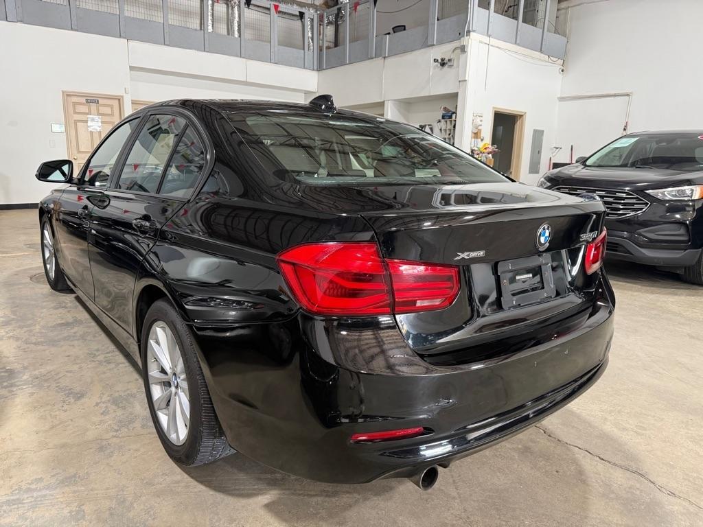 BMW 3-Series 320i xDrive Sedan 2016