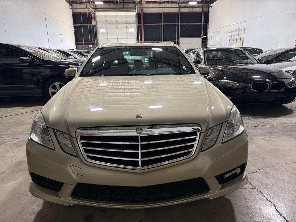 Mercedes-Benz E-Class E350 Sedan 4MATIC 2011
