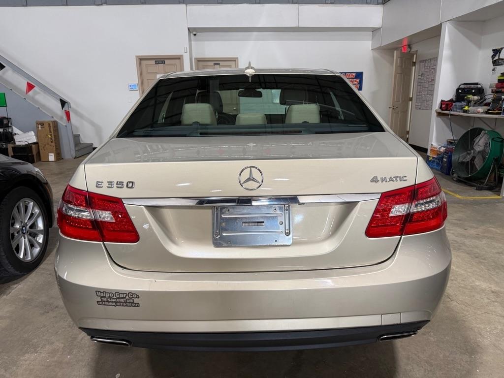 Mercedes-Benz E-Class E350 Sedan 4MATIC 2011
