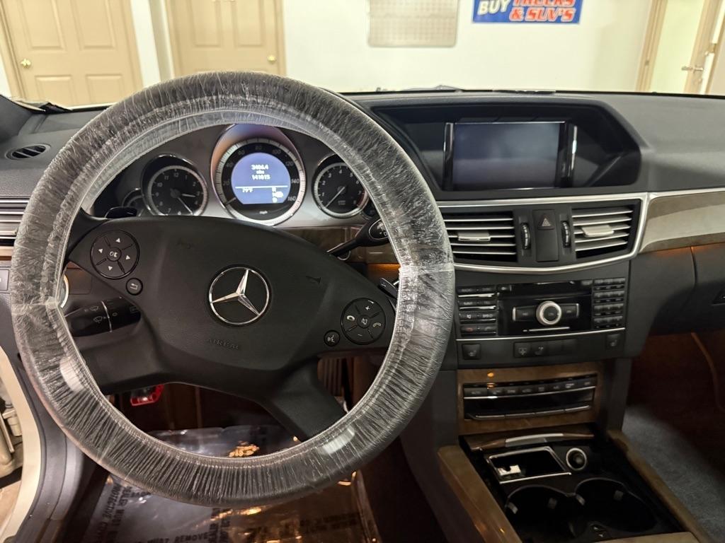 Mercedes-Benz E-Class E350 Sedan 4MATIC 2011