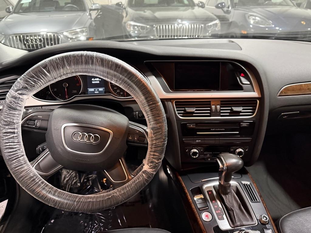 Audi A4 2.0T Sedan quattro Tiptronic 2014