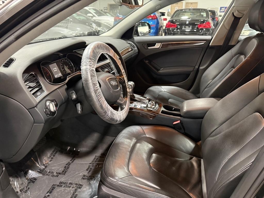 Audi A4 2.0T Sedan quattro Tiptronic 2014