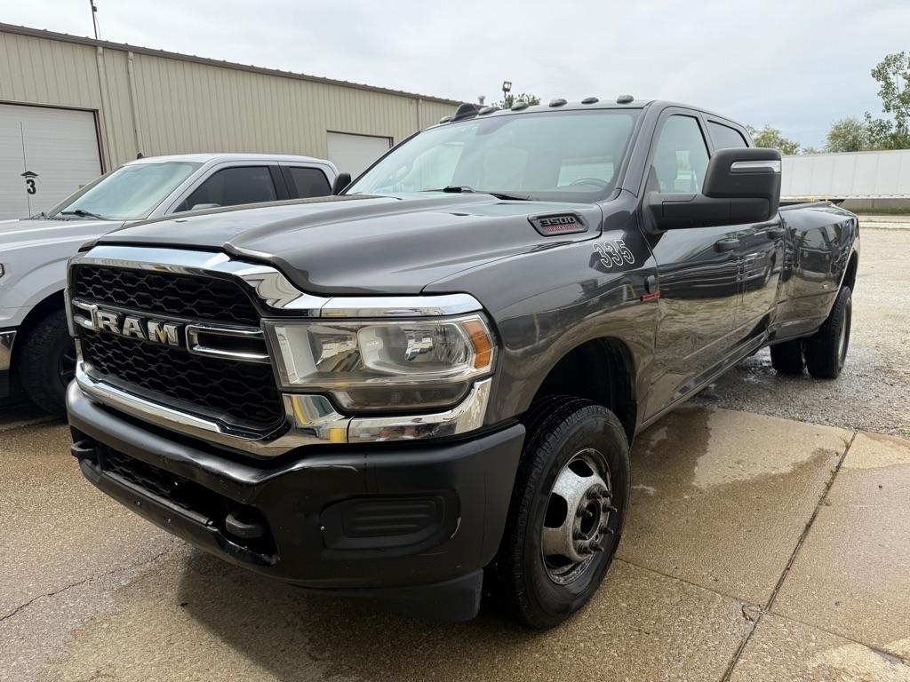 RAM 3500 Tradesman Crew Cab 4WD DRW 2024