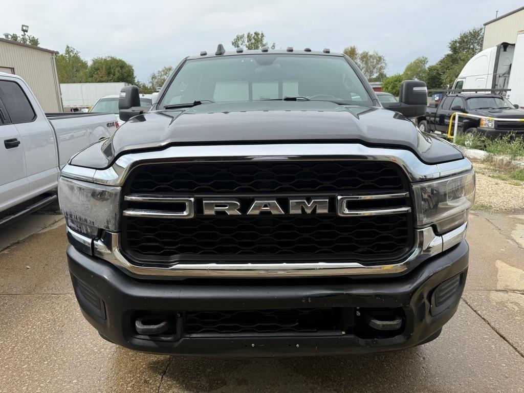 RAM 3500 Tradesman Crew Cab 4WD DRW 2024