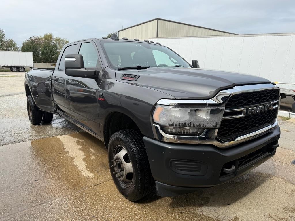 RAM 3500 Tradesman Crew Cab 4WD DRW 2024
