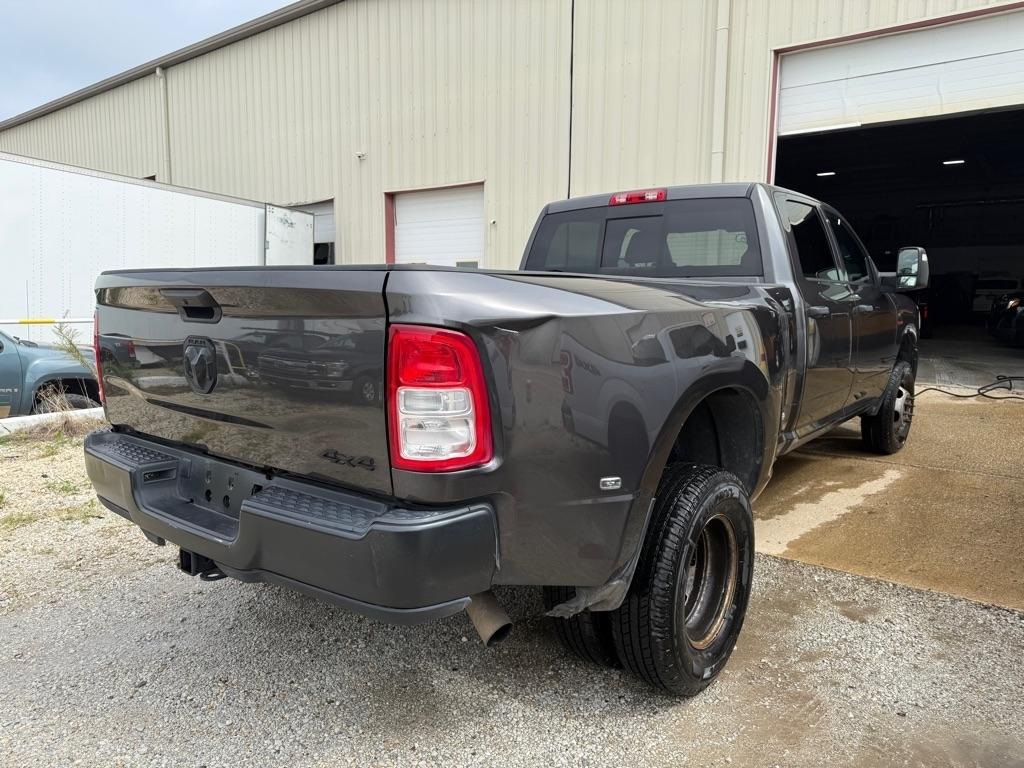 RAM 3500 Tradesman Crew Cab 4WD DRW 2024