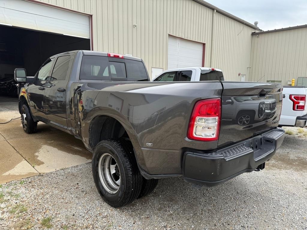 RAM 3500 Tradesman Crew Cab 4WD DRW 2024