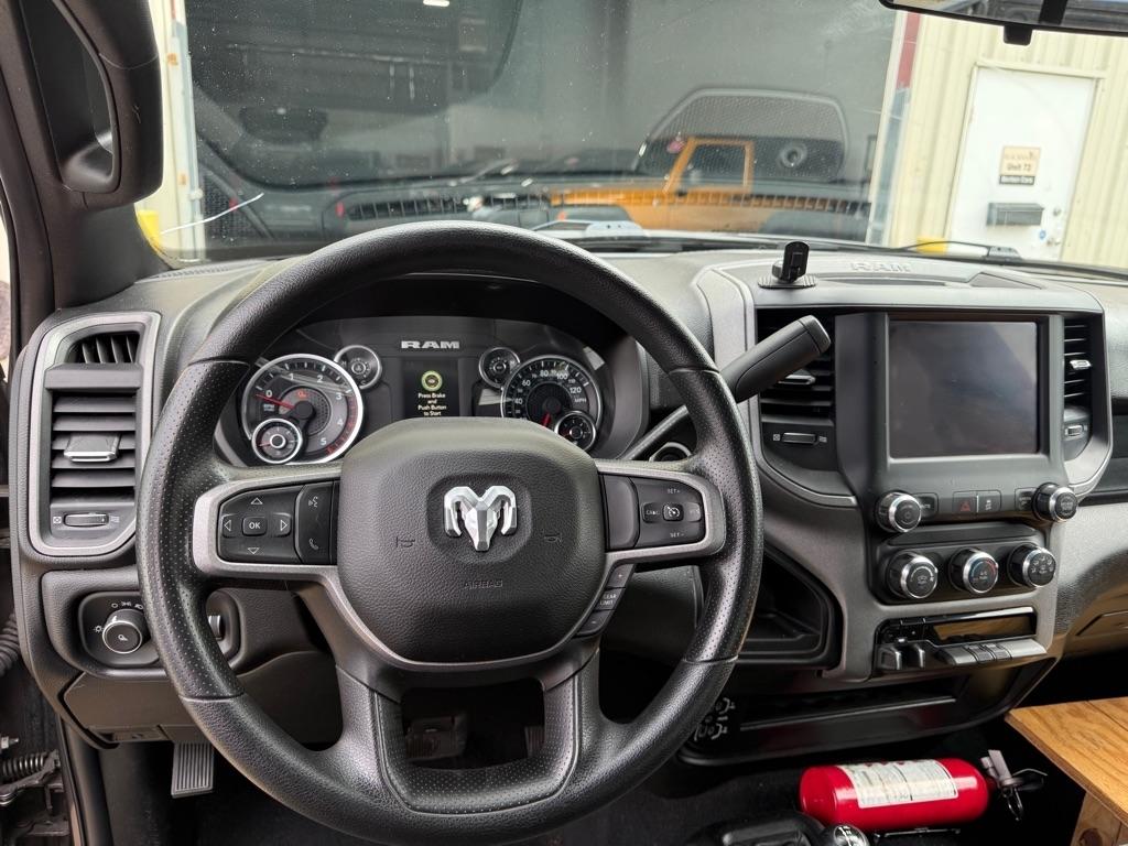 RAM 3500 Tradesman Crew Cab 4WD DRW 2024
