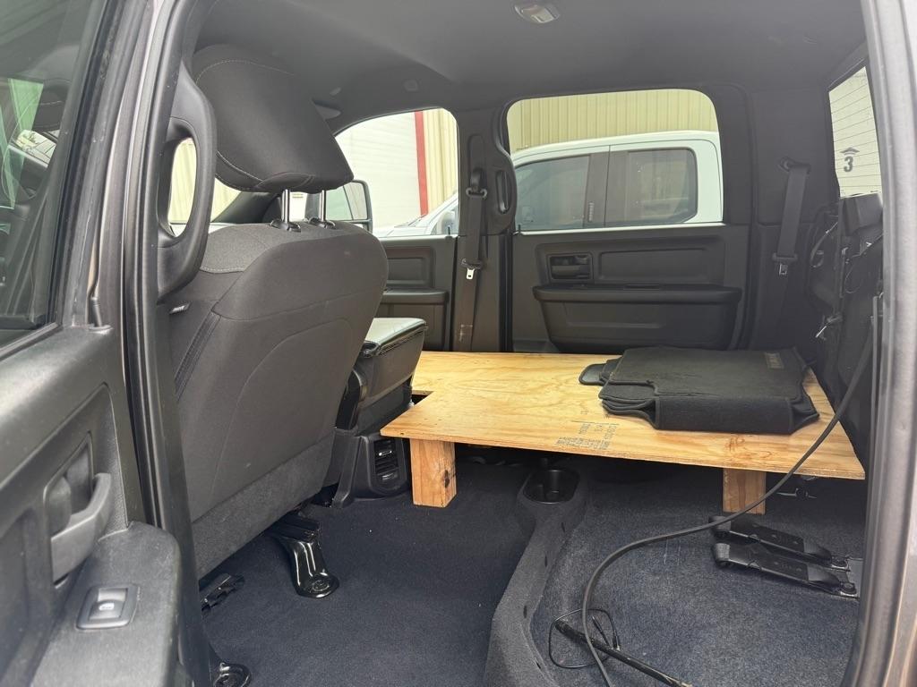 RAM 3500 Tradesman Crew Cab 4WD DRW 2024
