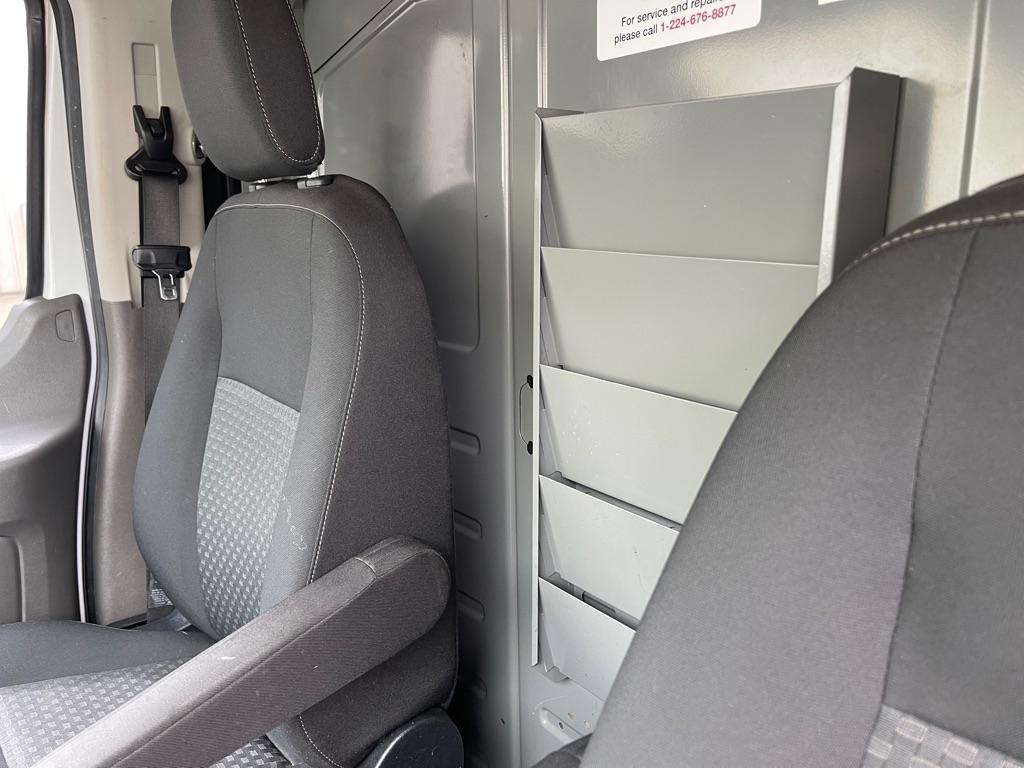 Ford Transit 250 Van Low Roof w/Sliding Pass. 130-in. WB 2021