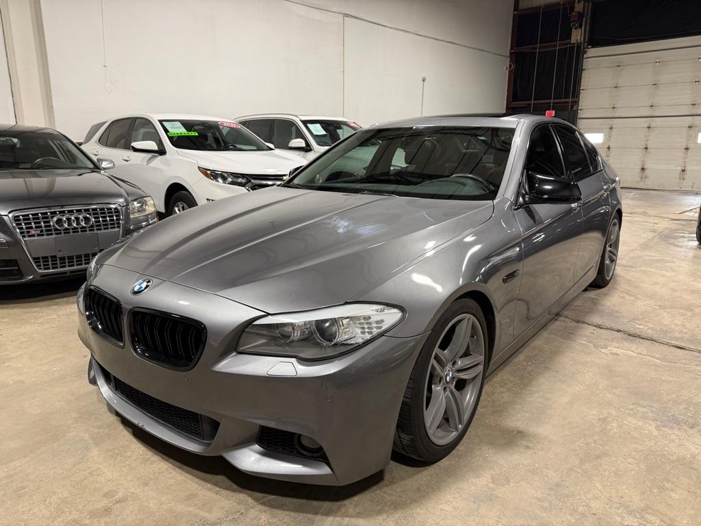 BMW 5-Series 535xi 2011