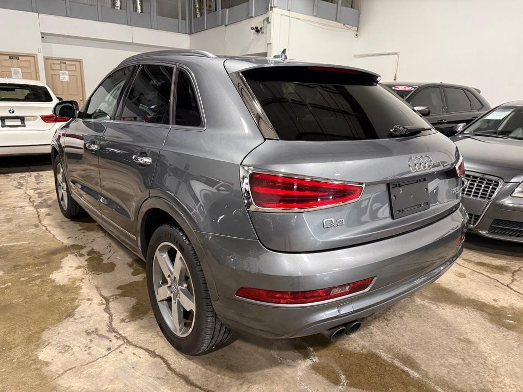Audi Q3 2.0T quattro Premium Plus 2015