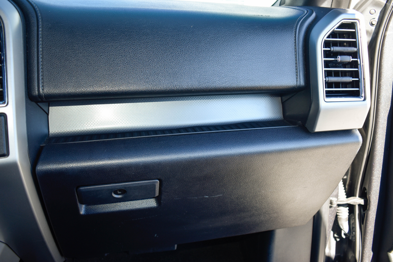 Ford F-150 4WD SuperCrew 157" Lariat 2016