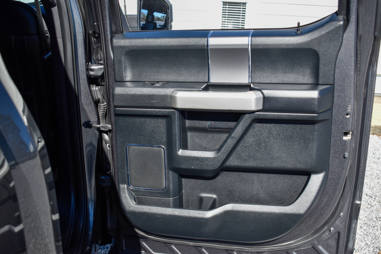 Ford F-150 4WD SuperCrew 157" Lariat 2016