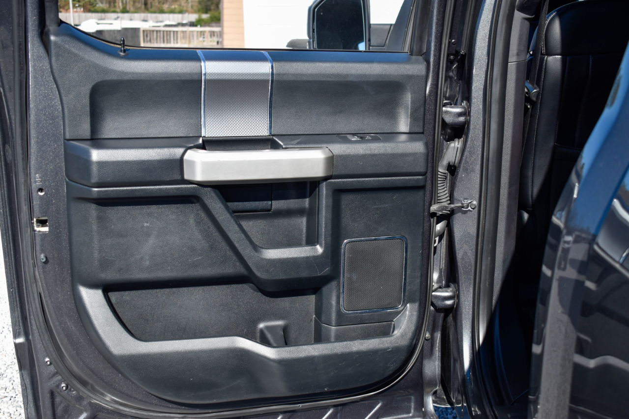 Ford F-150 4WD SuperCrew 157" Lariat 2016