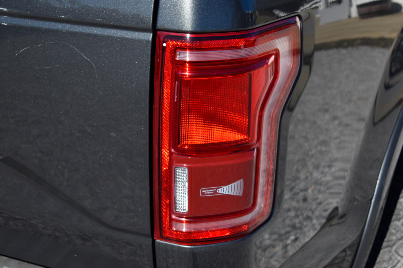 Ford F-150 4WD SuperCrew 157" Lariat 2016