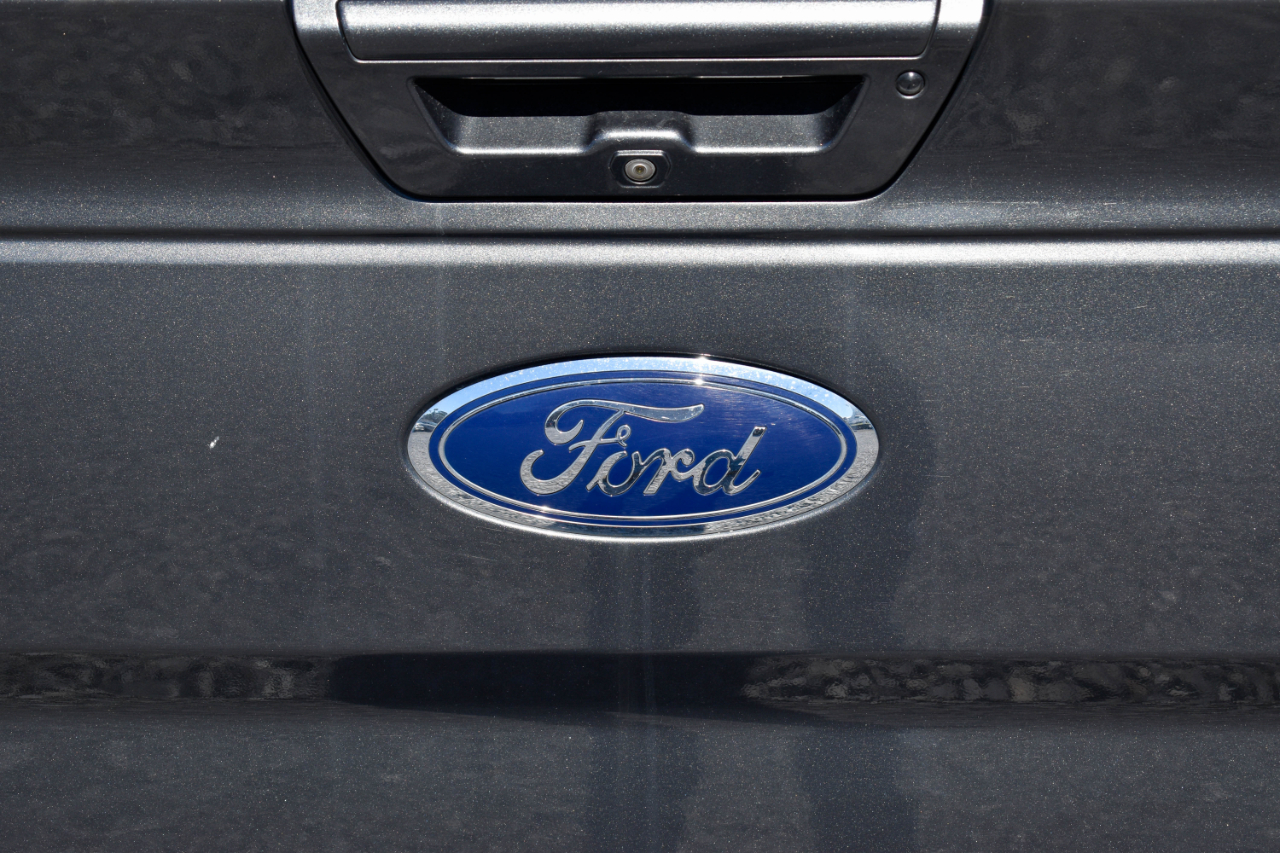 Ford F-150 4WD SuperCrew 157" Lariat 2016