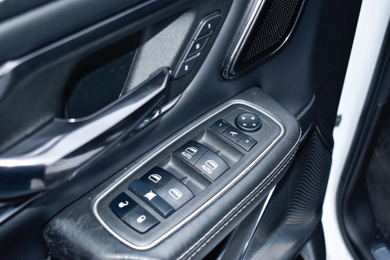 RAM 1500 Limited Crew Cab SWB 2WD 2022