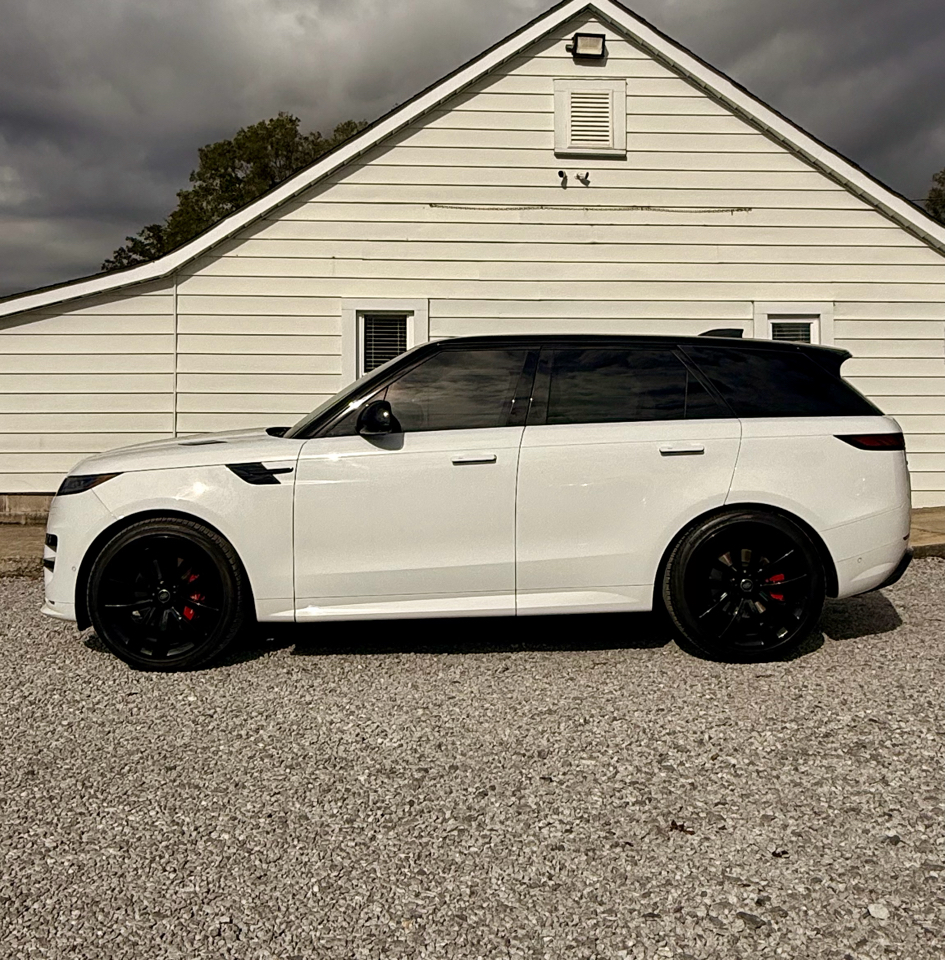 2024 Land Rover Range Rover Sport P400 Dynamic SE photo 2