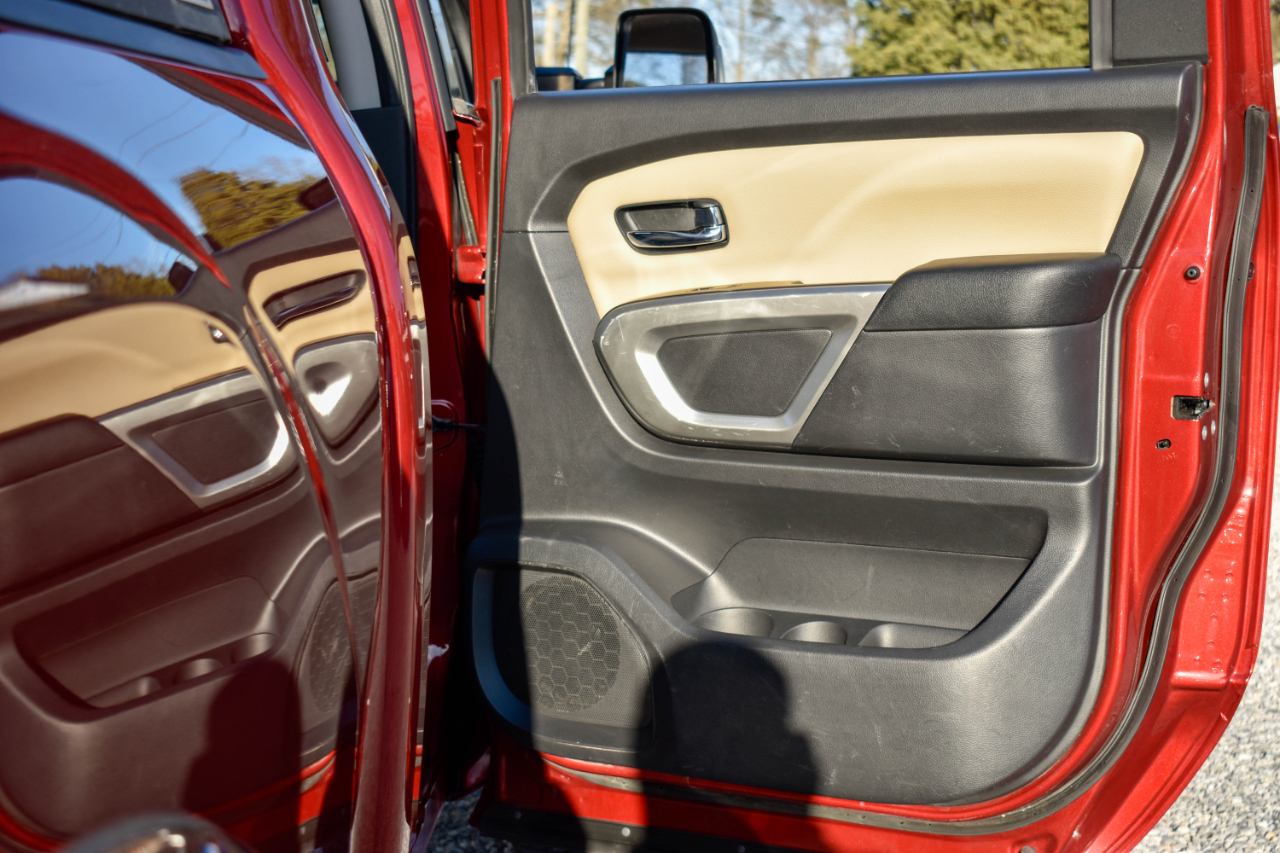 Nissan Titan XD S 4WD Diesel 2017