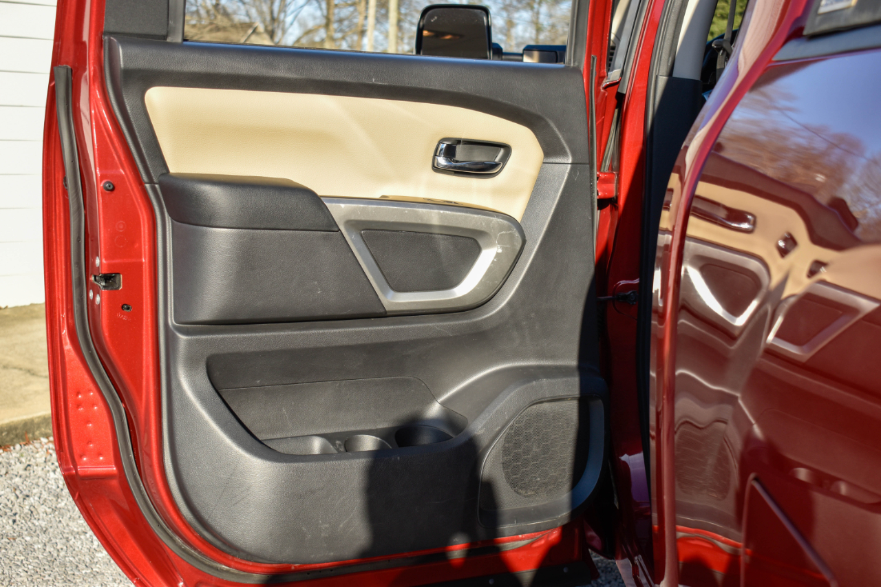 Nissan Titan XD S 4WD Diesel 2017