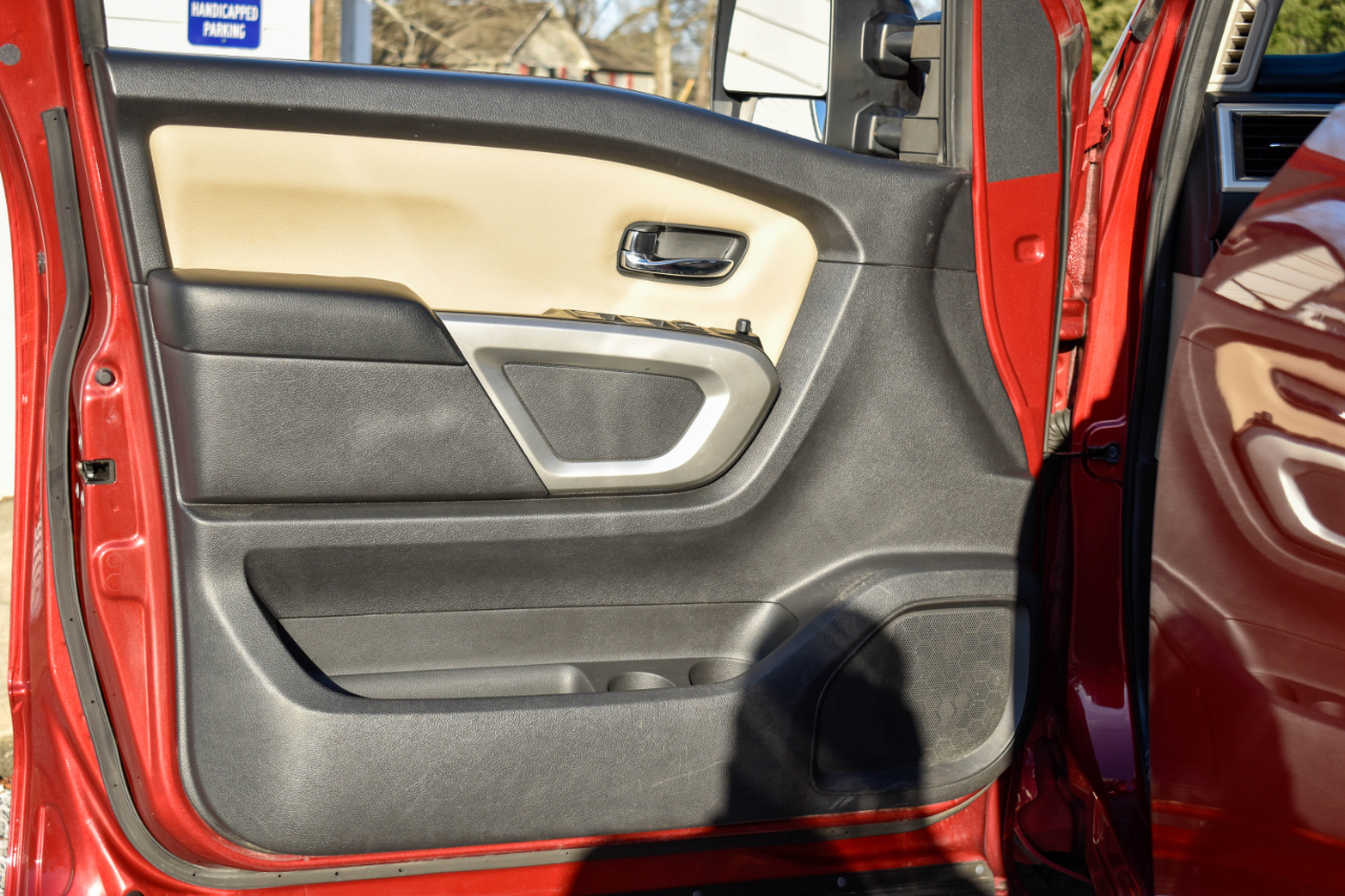 Nissan Titan XD S 4WD Diesel 2017