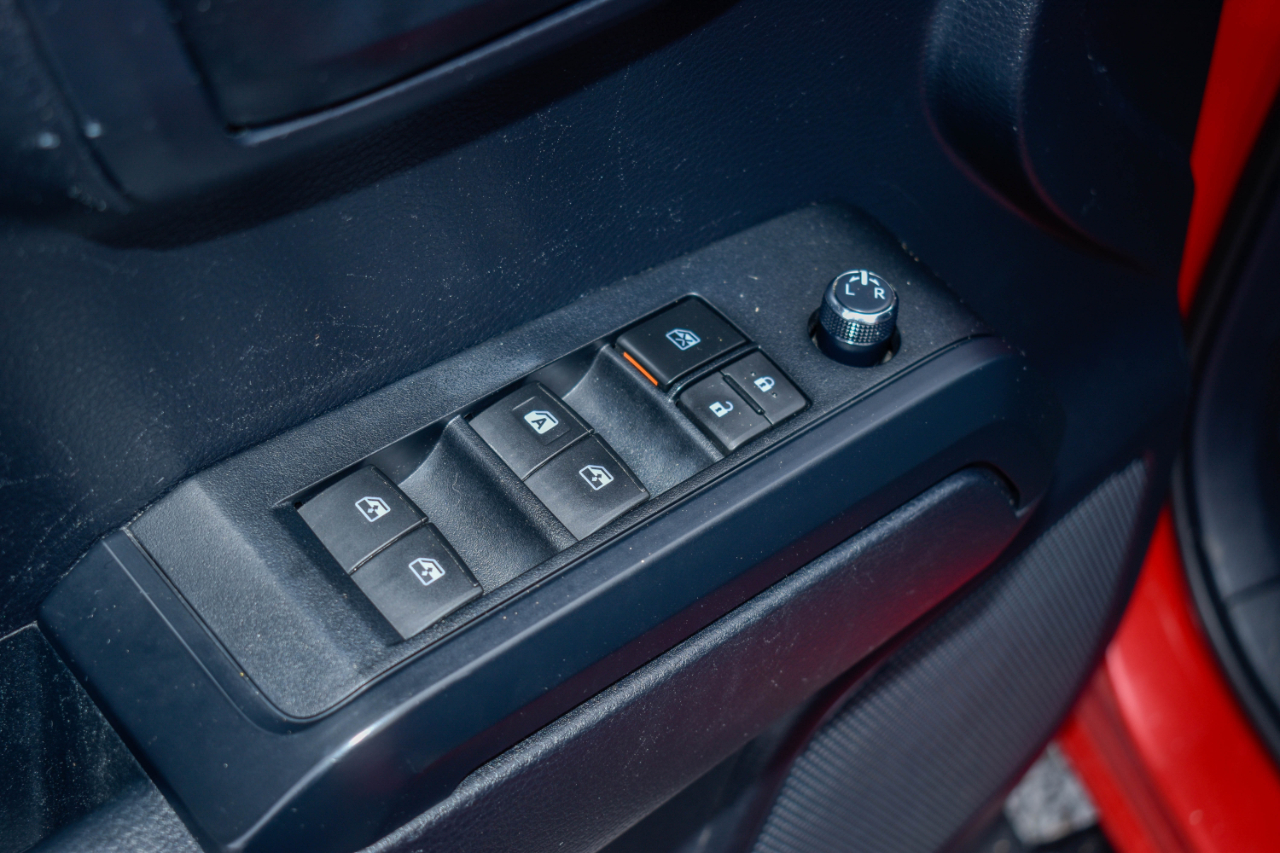 Toyota Tacoma SR5 Double Cab I4 2WD 2018