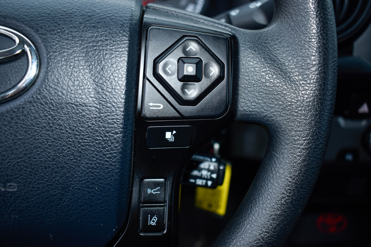 Toyota Tacoma SR5 Double Cab I4 2WD 2018