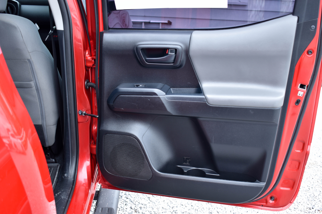 Toyota Tacoma SR5 Double Cab I4 2WD 2018