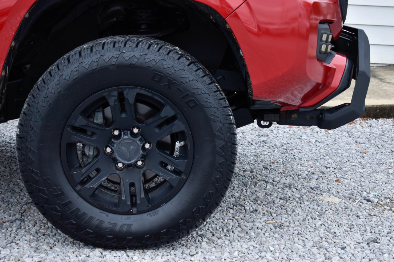Toyota Tacoma SR5 Double Cab I4 2WD 2018