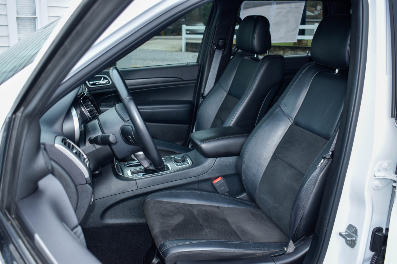 2020 Jeep Grand Cherokee Altitude's photo