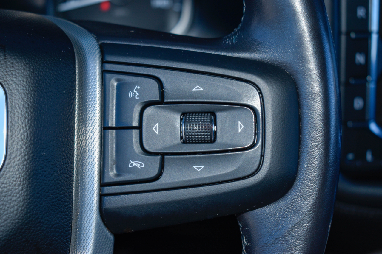 GMC Yukon XL Denali 4WD 2021