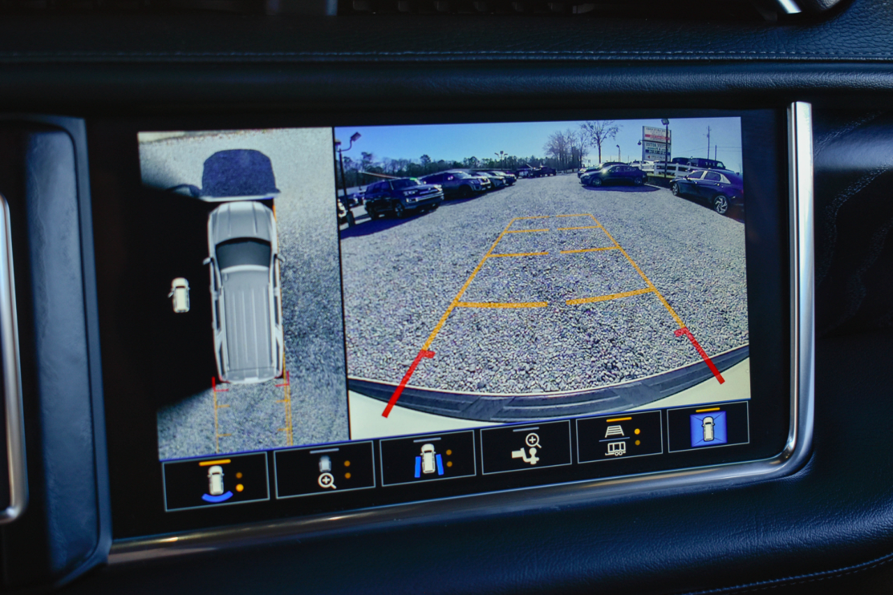 GMC Yukon XL Denali 4WD 2021