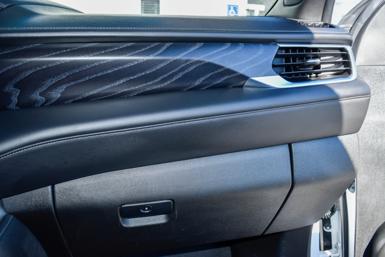 GMC Yukon XL Denali 4WD 2021