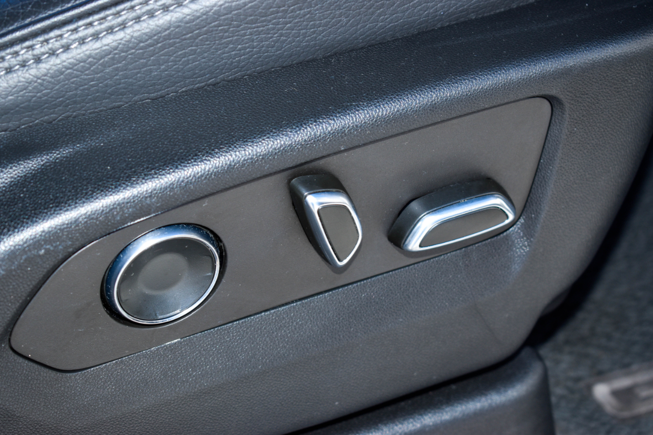 GMC Yukon XL Denali 4WD 2021