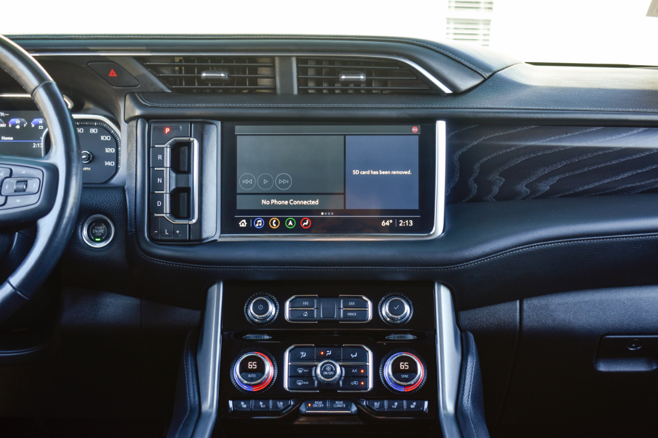 GMC Yukon XL Denali 4WD 2021