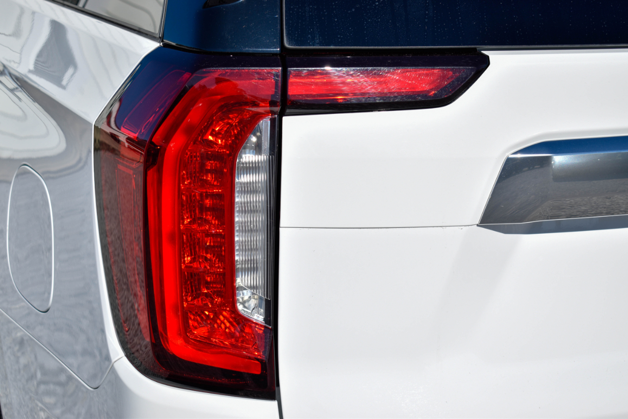 GMC Yukon XL Denali 4WD 2021