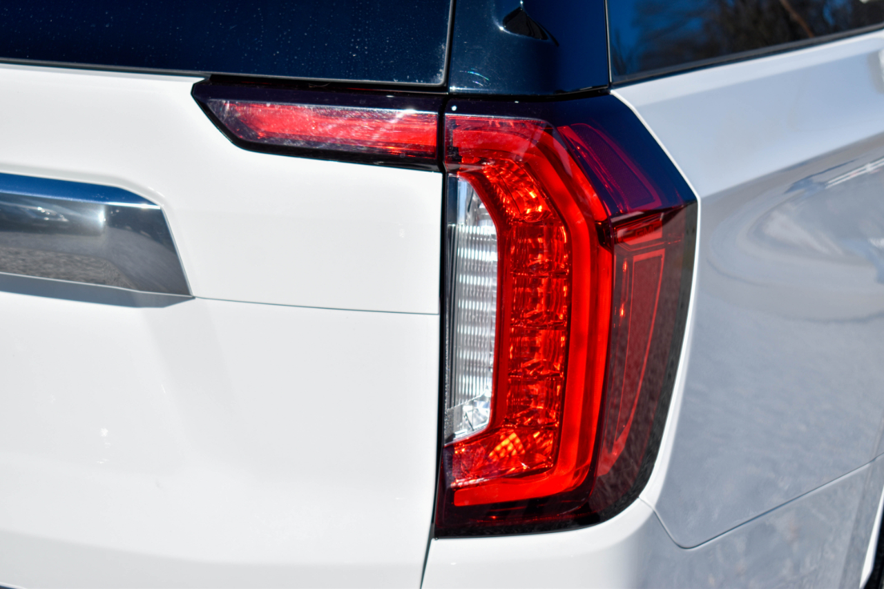 GMC Yukon XL Denali 4WD 2021