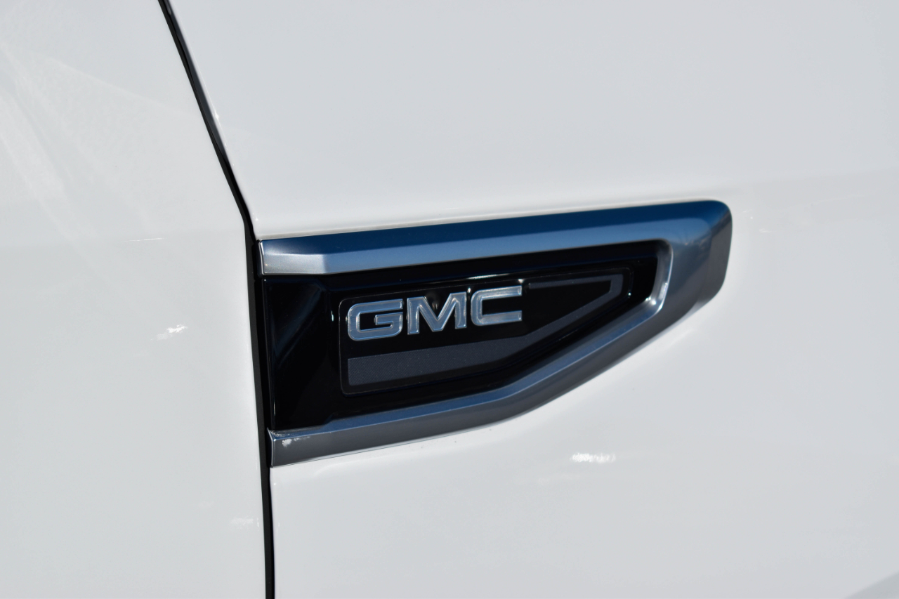 GMC Yukon XL Denali 4WD 2021