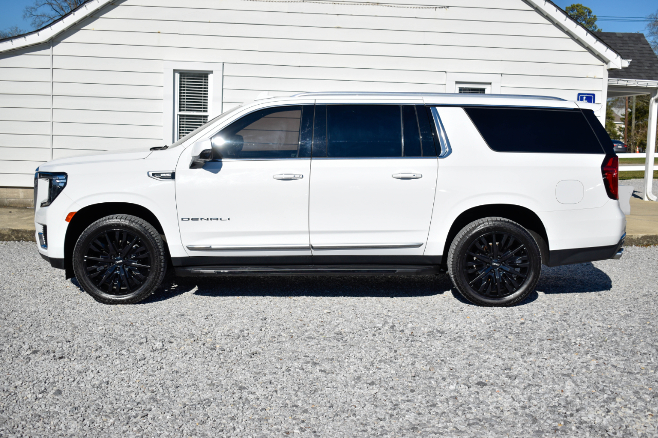 GMC Yukon XL Denali 4WD 2021