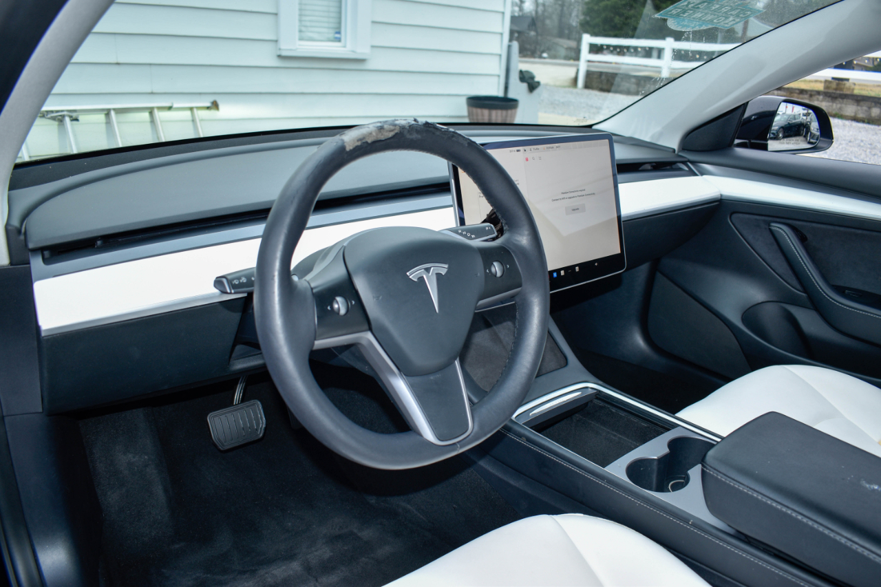 Tesla Model 3 Standard Range Plus 2021