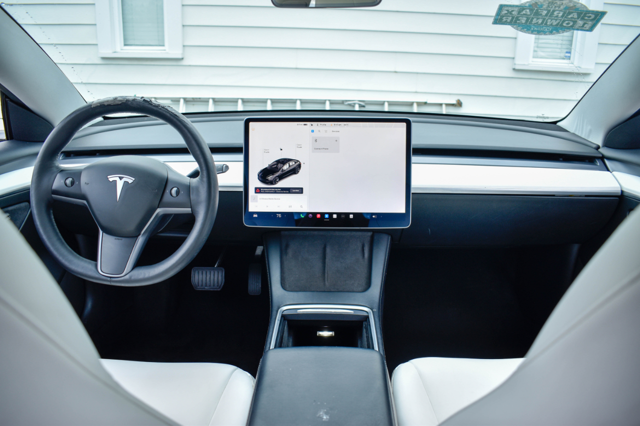 Tesla Model 3 Standard Range Plus 2021