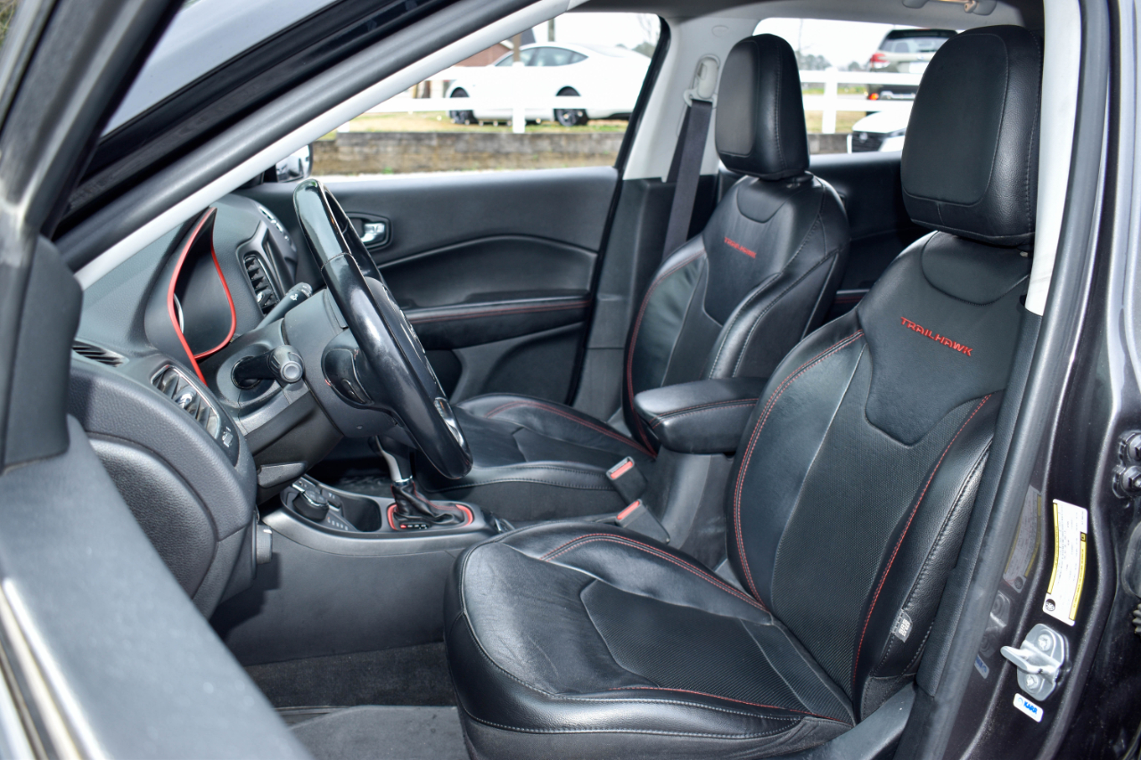 2019 Jeep Compass Trailhawk's photo