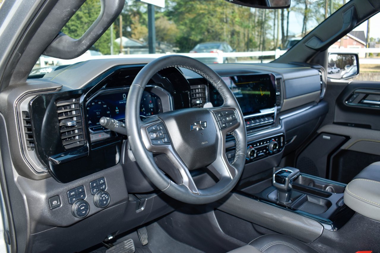 Chevrolet Silverado 1500 ZR2 Crew Cab 4WD 2023