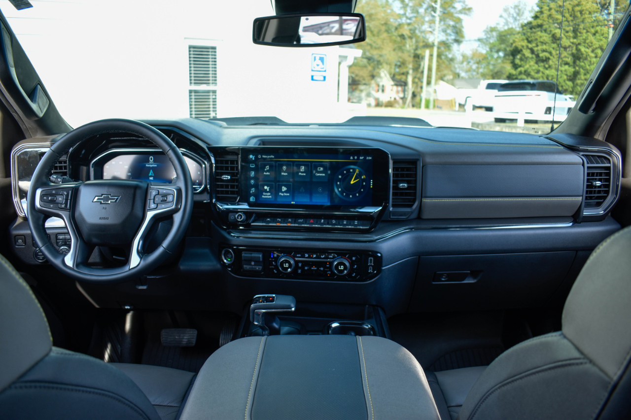 Chevrolet Silverado 1500 ZR2 Crew Cab 4WD 2023