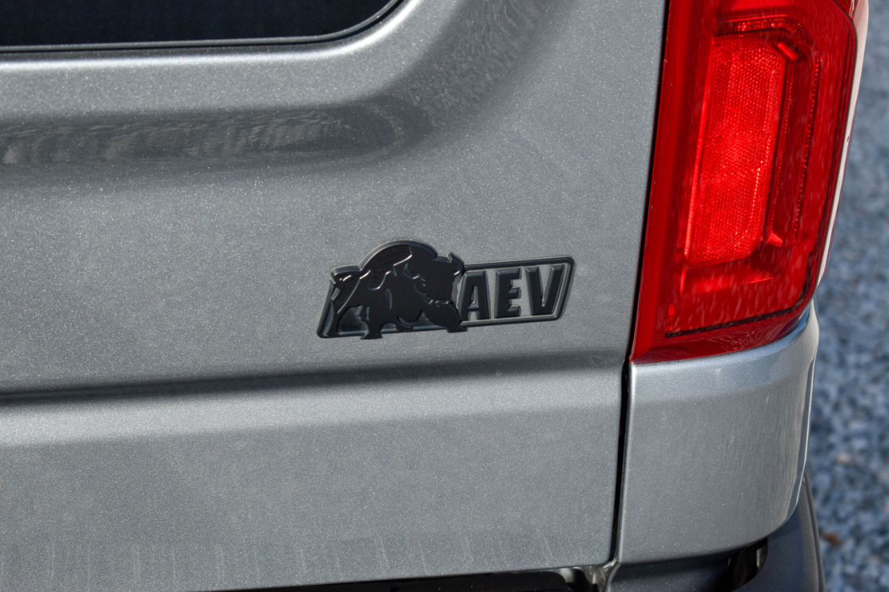 Chevrolet Silverado 1500 ZR2 Crew Cab 4WD 2023