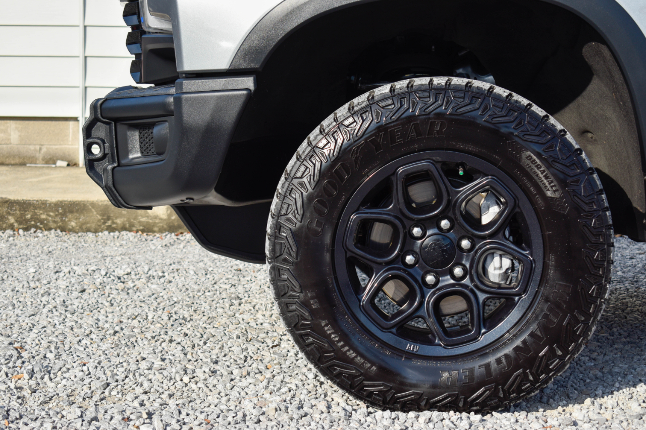 Chevrolet Silverado 1500 ZR2 Crew Cab 4WD 2023