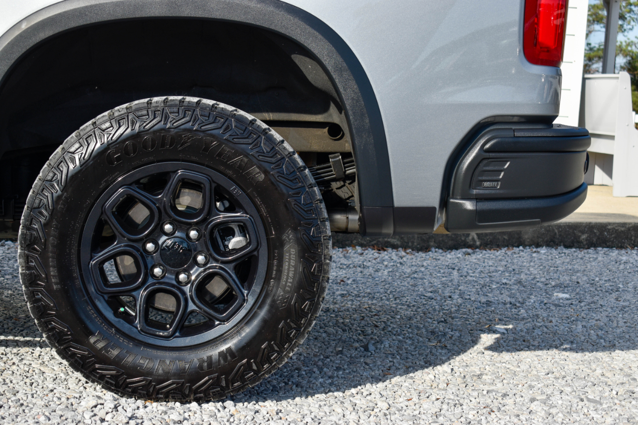 Chevrolet Silverado 1500 ZR2 Crew Cab 4WD 2023