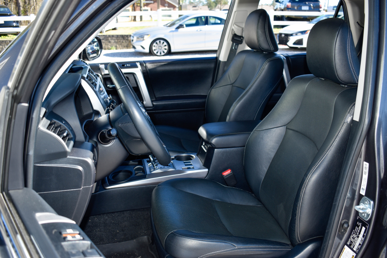 Toyota 4Runner Limited 2WD 2021