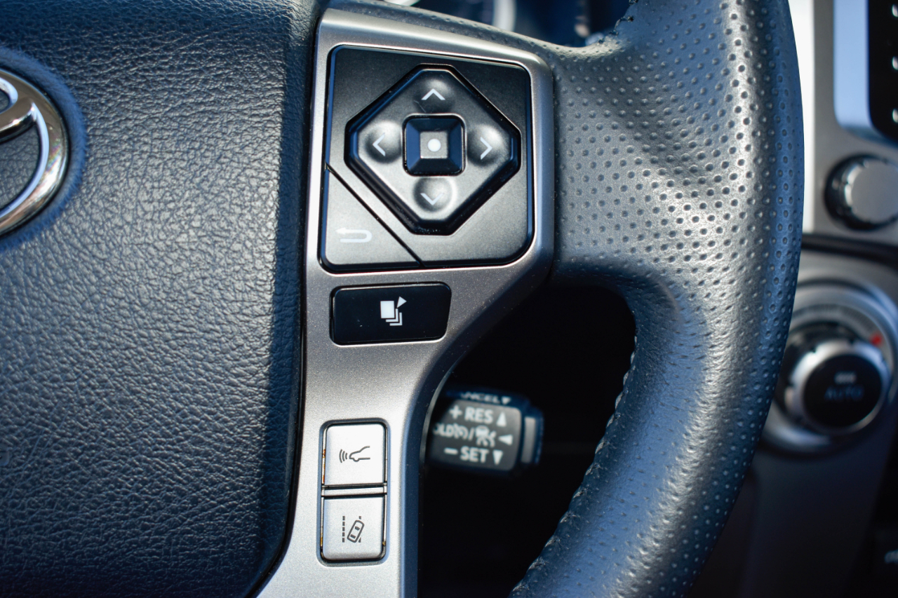 Toyota 4Runner Limited 2WD 2021